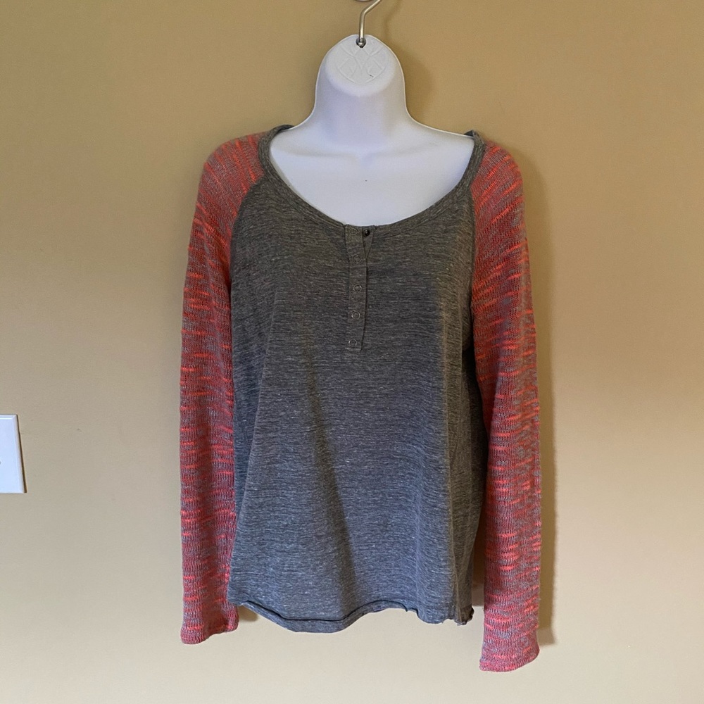 Splendid Gray Henley